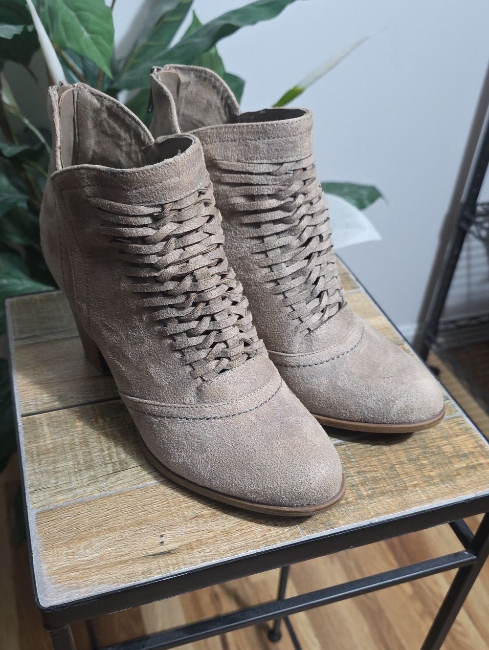 Fergalicious Fergie Taupe Faux Suede Woven Front Ankle Booties Womenz 8